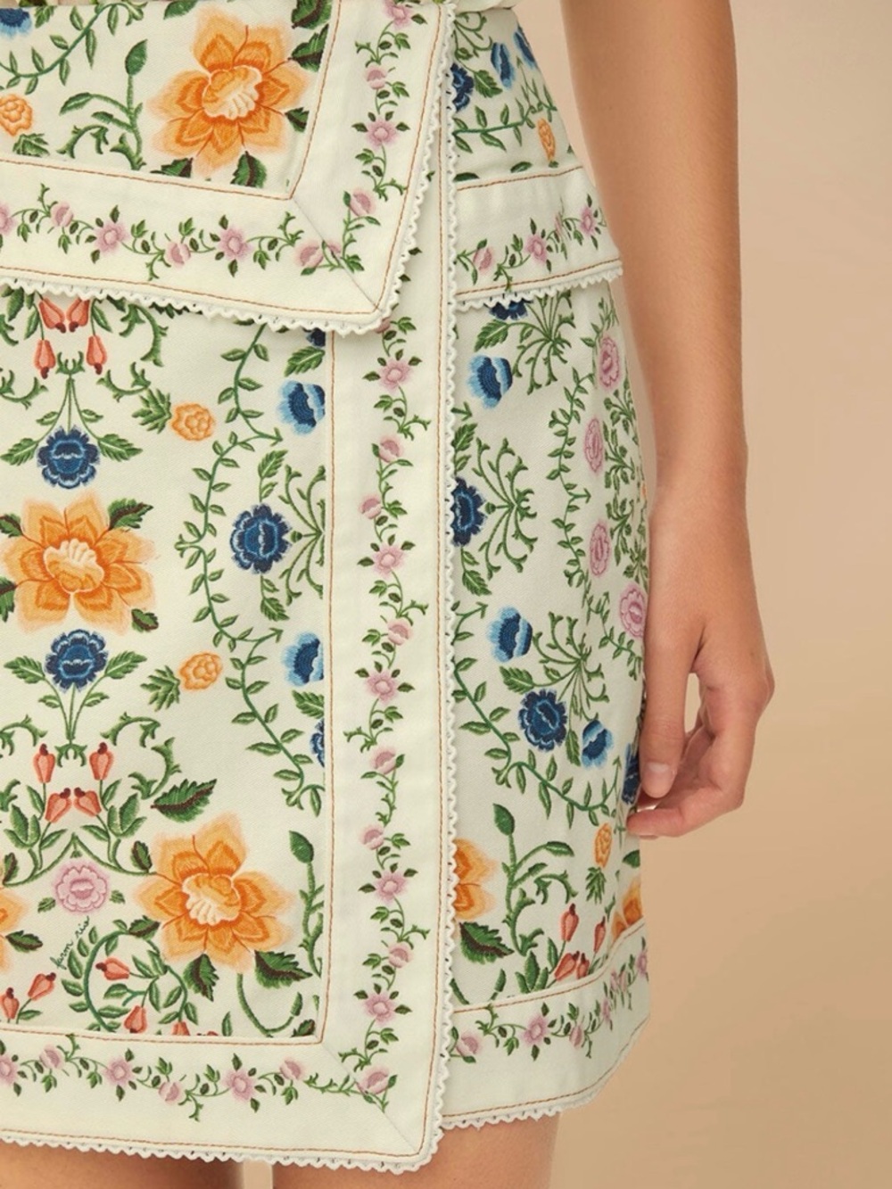 FARM RIO Floral Mini Skirt NWT! - Picture 4 of 6